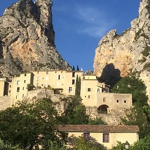hotel-particulier-des-lumieres.fr-provencehotel.com/