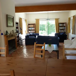 la-maison-rose-saillans.hotels-rhonealpes.com/